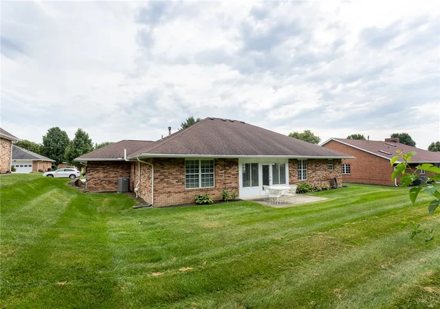 Photo 3 of Single family home for sale at 1333 Northgate Blvd, Fairborn, OH 45324 | MLS# 968060 | Listing updated on 2026-09-20
