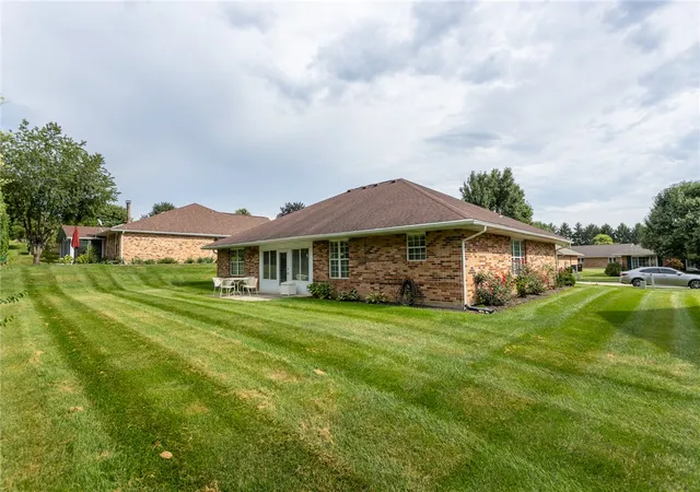 Photo 3 of Single family home for sale at 1333 Northgate Blvd, Fairborn, OH 45324 | MLS# 968060 | Listing updated on 2026-09-20
