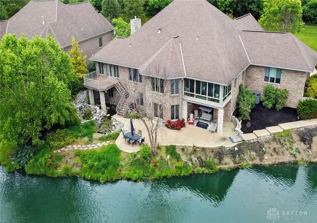 Photo 4 of Single family home for sale at 219 Chateau Valley Ln, South Lebanon, OH 45065 | MLS# 968862 | Listing updated on 2026-10-27