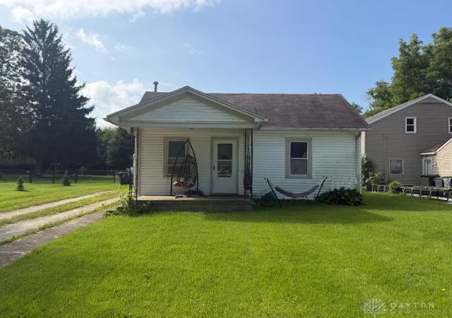 Photo 2 of Single family home for sale at 27 E Poplar St, Phillipsburg, OH 45354 | MLS# 968867 | Listing updated on 2026-09-14