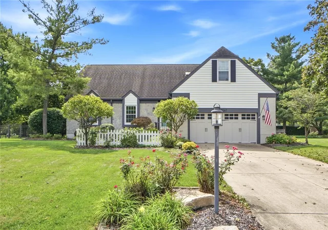 Photo 1 of Single family home for sale at 9267 N Creek Ln, Dayton, OH 45458 | MLS# 968600 | Listing updated on 2026-09-29