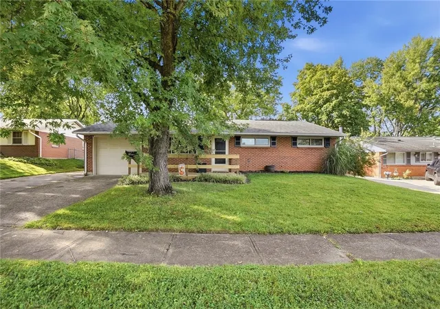 Photo 2 of Single family home for sale at 4982 Tewkesbury Dr, Dayton, OH 45424 | MLS# 968866 | Listing updated on 2026-10-02