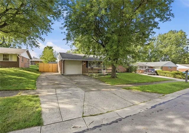 Photo 3 of Single family home for sale at 4982 Tewkesbury Dr, Dayton, OH 45424 | MLS# 968866 | Listing updated on 2026-10-02
