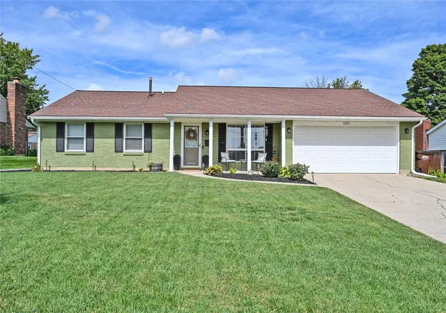 Photo 1 of Single family home for sale at 1111 E National Rd, Vandalia, OH 45377 | MLS# 968880 | Listing updated on 2026-09-28