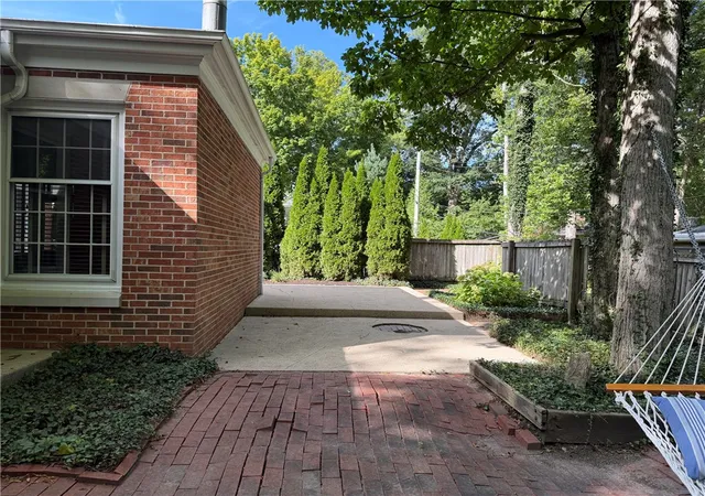 Photo 4 of Sale Pending at 1150 Westridge Dr, Troy, OH 45373 | MLS# 968892 | Listing updated on 2026-10-06
