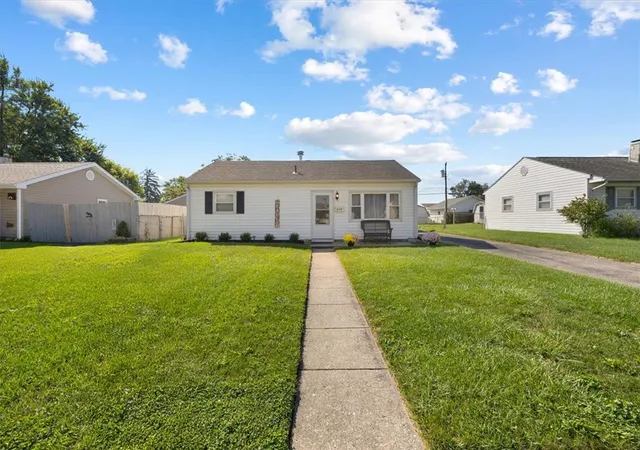 Photo 3 of Sale Pending at 838 Donora Dr, Vandalia, OH 45377 | MLS# 968852 | Listing updated on 2026-10-07