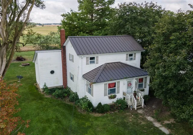 Photo 3 of Single family home for sale at 3805 Hunter Rd, Greenville, OH 45331 | MLS# 968859 | Listing updated on 2026-10-05