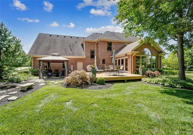 Photo 1 of Sale Pending at 301 Yankee Tr Dr, Dayton, OH 45458 | MLS# 968906 | Listing updated on 2026-09-14