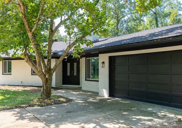 Photo 2 of Single family home for sale at 2511 Spahr Rd, Xenia, OH 45385 | MLS# 968876 | Listing updated on 2026-09-29