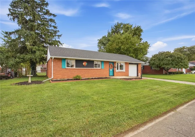 Photo 3 of Single family home for sale at 854 Fitchland Dr, Vandalia, OH 45377 | MLS# 968533 | Listing updated on 2026-10-06