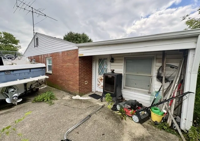 Photo 3 of Single family home for sale at 421 Attica St, Vandalia, OH 45377 | MLS# 968885 | Listing updated on 2026-09-29