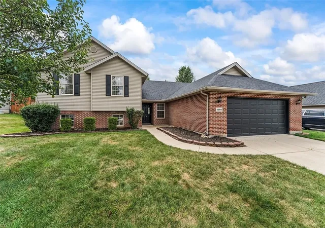 Photo 1 of Single family home for sale at 4660 Hialeah Park, Dayton, OH 45424 | MLS# 968925 | Listing updated on 2026-09-28