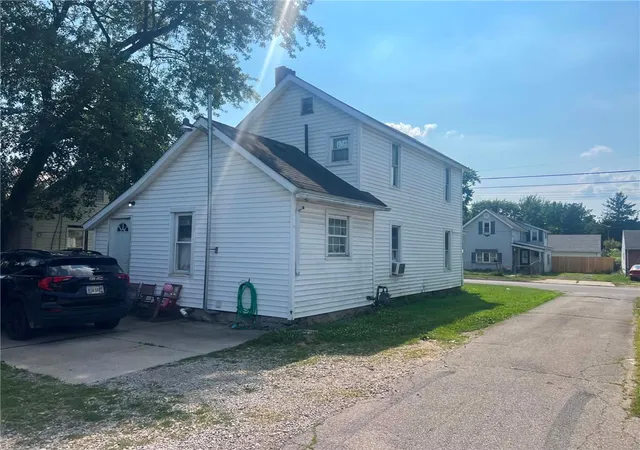 Photo 3 of Sale Pending at 192 Latourette St, Marion, OH 43302 | MLS# 968914 | Listing updated on 2026-10-04
