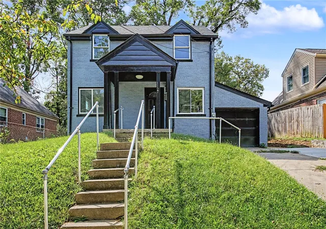 Single family home for sale at 1127 Cedar Ave, Cincinnati, OH 45224 | MLS# 968841