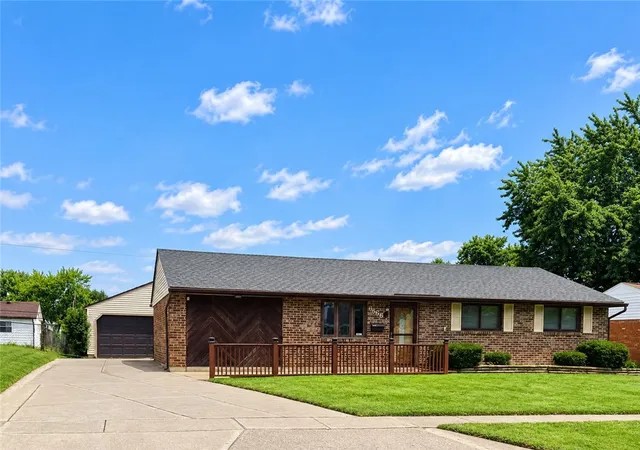 Photo 1 of Sale Pending at 6566 Highbury Rd, Dayton, OH 45424 | MLS# 968911 | Listing updated on 2026-09-22