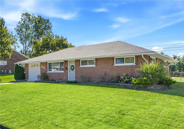 Photo 2 of Single family home for sale at 2272 Bushwick Dr, Dayton, OH 45439 | MLS# 968948 | Listing updated on 2026-10-04