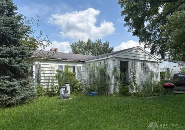 Photo 2 of Sale Pending at 3539 Etter Dr, Dayton, OH 45416 | MLS# 968961 | Listing updated on 2026-09-30
