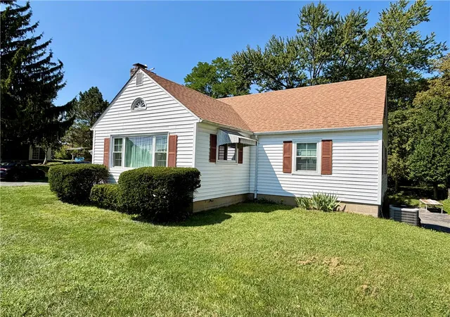 Photo 3 of Single family home for sale at 511 N Main St, Lewisburg, OH 45338 | MLS# 968895 | Listing updated on 2026-09-30