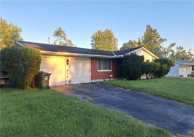 Single family home for sale at 316 Carthage Pl, Dayton, OH 45426 | MLS# 968951