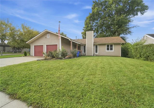 Photo 1 of Single family home for sale at 985 Saint Clair Ave, Hamilton, OH 45015 | MLS# 968984 | Listing updated on 2026-09-17