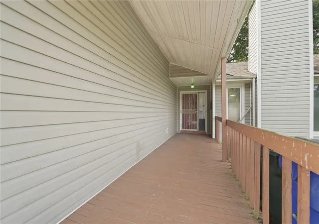 Photo 2 of Single family home for sale at 985 Saint Clair Ave, Hamilton, OH 45015 | MLS# 968984 | Listing updated on 2026-09-17