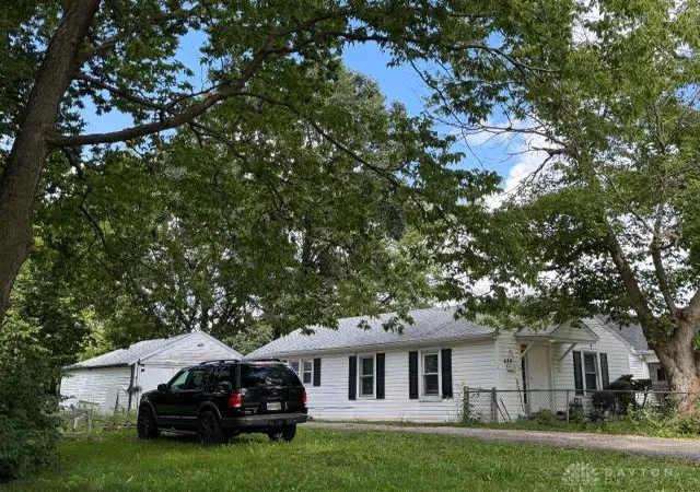 Photo 3 of Sale Pending at 429 Rohrer Blvd, Dayton, OH 45404 | MLS# 968990 | Listing updated on 2026-10-01