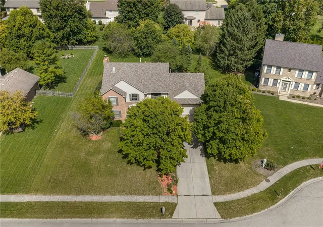 Photo 2 of Single family home for sale at 2895 Cobblestone Xing Ct, Dayton, OH 45458 | MLS# 968953 | Listing updated on 2026-09-16