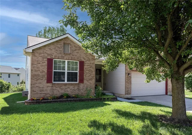 Photo 2 of Single family home for sale at 2388 Murphy Dr, Fairborn, OH 45324 | MLS# 968929 | Listing updated on 2026-09-29