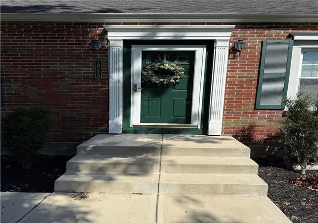 Photo 3 of Single family home for sale at 1213 Alta Vista Dr, Dayton, OH 45420 | MLS# 968992 | Listing updated on 2026-09-18