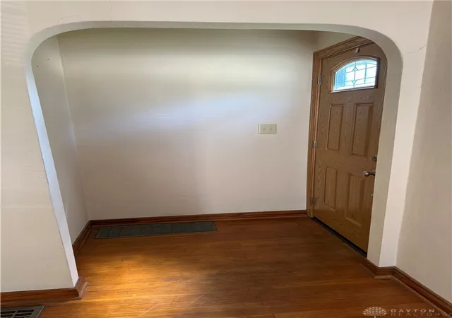 Photo 4 of Single family home for sale at 1213 Alta Vista Dr, Dayton, OH 45420 | MLS# 968992 | Listing updated on 2026-09-18