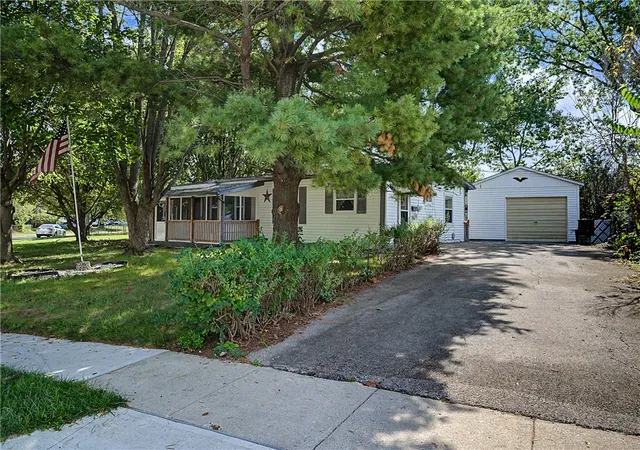 Photo 2 of Single family home for sale at 300 Fenwick Dr, New Carlisle, OH 45344 | MLS# 968665 | Listing updated on 2026-09-17