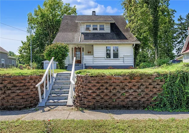 Photo 1 of Single family home for sale at 612 W Madison St, New Carlisle, OH 45344 | MLS# 968965 | Listing updated on 2026-10-06