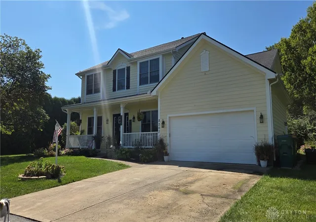 Photo 3 of Single family home for sale at 8207 Waynesboro Way, Waynesville, OH 45068 | MLS# 968830 | Listing updated on 2026-09-26