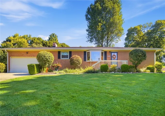 Single family home for sale at 2724 Preston Dr, Springfield, OH 45506 | MLS# 969018