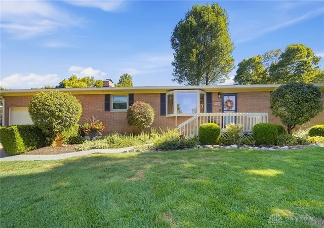 Photo 4 of Sale Pending at 2724 Preston Dr, Springfield, OH 45506 | MLS# 969018 | Listing updated on 2026-09-28