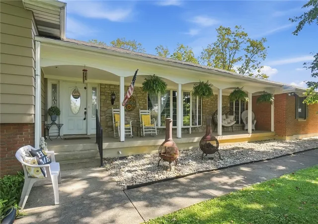 Photo 3 of Single family home for sale at 6272 Hendrickson Rd, Middletown, OH 45044 | MLS# 969039 | Listing updated on 2026-09-16