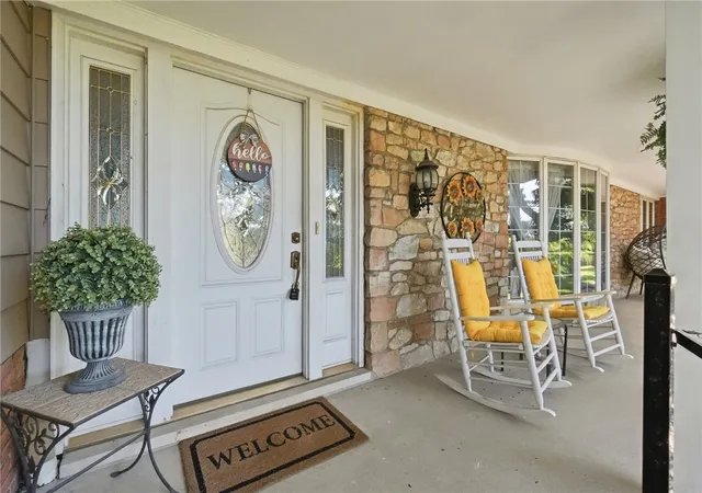 Photo 4 of Single family home for sale at 6272 Hendrickson Rd, Middletown, OH 45044 | MLS# 969039 | Listing updated on 2026-09-16