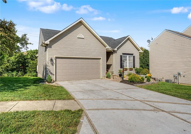 Photo 2 of Sale Pending at 40 Teil Tree Ct, Monroe, OH 45050 | MLS# 969044 | Listing updated on 2026-09-25