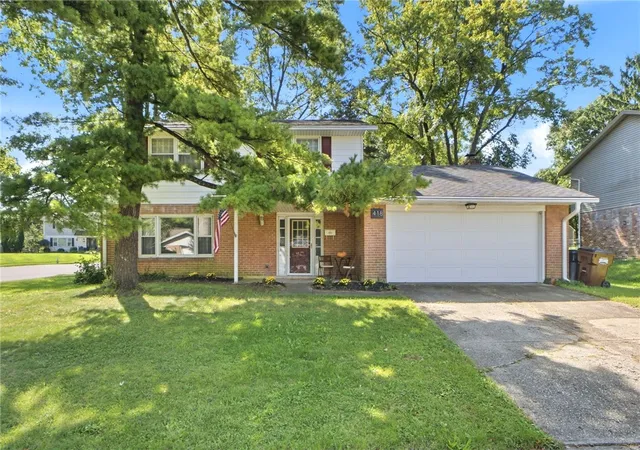 Photo 2 of Single family home for sale at 418 Zimmer Dr, Fairborn, OH 45324 | MLS# 969037 | Listing updated on 2026-09-16
