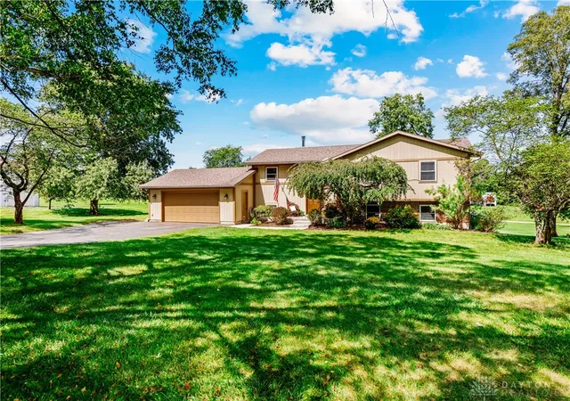 Photo 1 of Single family home for sale at 67 Lakeview Pl, Wilmington, OH 45177 | MLS# 969054 | Listing updated on 2026-09-20