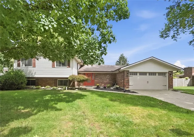 Photo 1 of Single family home for sale at 7611 Pelway Dr, Dayton, OH 45459 | MLS# 969001 | Listing updated on 2026-09-27