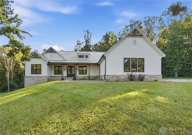 Photo 1 of Single family home for sale at 210 Blue Jay Way, Wilmington, OH 45177 | MLS# 968958 | Listing updated on 2026-09-17