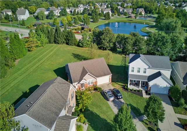 Photo 3 of Single family home for sale at 1581 Black Wolf Dr, Lebanon, OH 45036 | MLS# 969058 | Listing updated on 2026-10-03