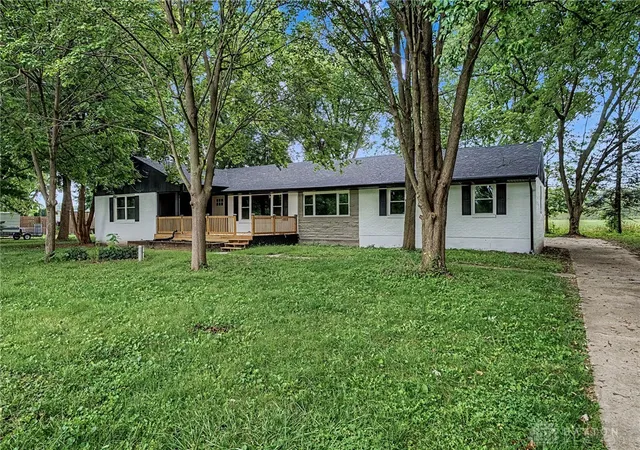 Photo 2 of Single family home for sale at 7865 Newbury Rd, Tipp City, OH 45371 | MLS# 969064 | Listing updated on 2026-09-16
