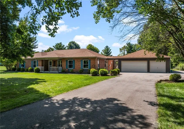 Single family home for sale at 4413 Laura Marie Dr, Waynesville, OH 45068 | MLS# 968921