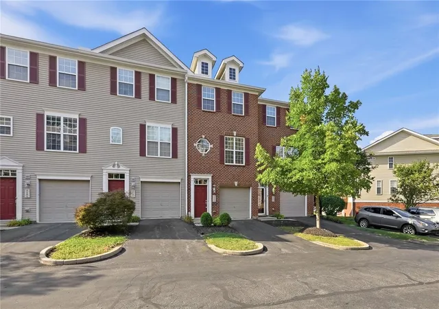Photo 2 of Condo for sale at 4299 Straight Arrow Rd, Beavercreek, OH 45430 | MLS# 968983 | Listing updated on 2026-09-26