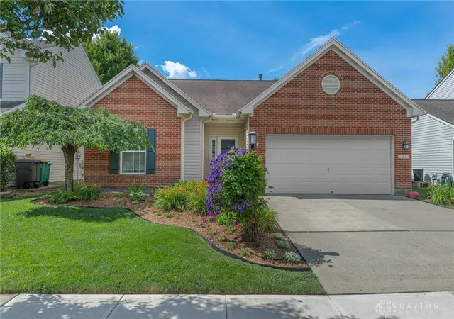 Photo 1 of Sale Pending at 365 W Pugh Dr, Springboro, OH 45066 | MLS# 968847 | Listing updated on 2026-09-19