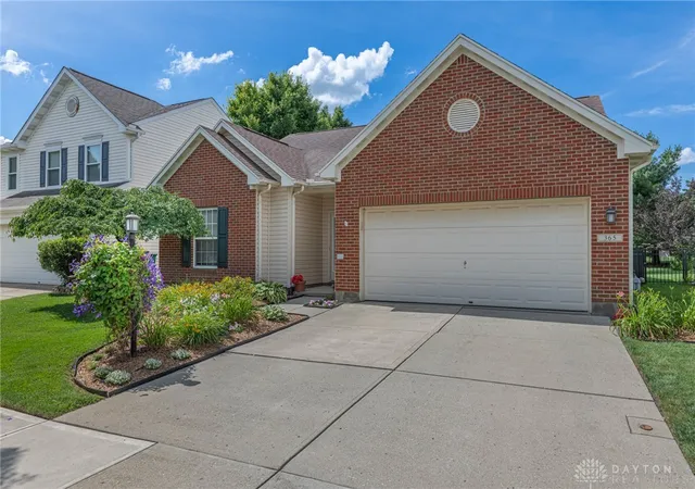 Photo 4 of Sale Pending at 365 W Pugh Dr, Springboro, OH 45066 | MLS# 968847 | Listing updated on 2026-09-19