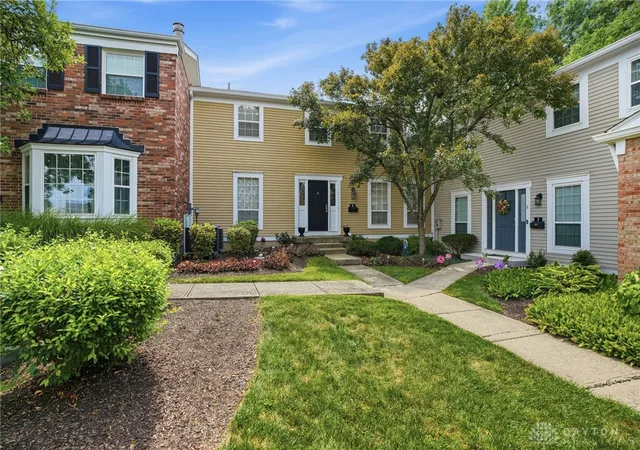 Photo 2 of Condo for sale at 3 S Applewood Ct, Fairfield, OH 45014 | MLS# 969108 | Listing updated on 2026-10-20