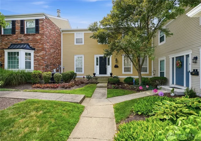 Photo 3 of Condo for sale at 3 S Applewood Ct, Fairfield, OH 45014 | MLS# 969108 | Listing updated on 2026-09-17